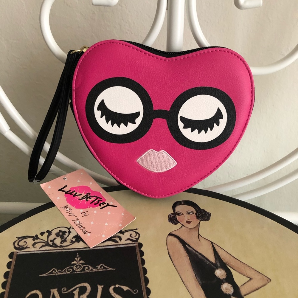 Pair of Betsey Johnson wristlets - Picture 11 of 11